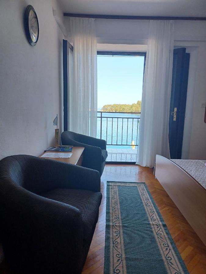Double Room Pomena 4929A エクステリア 写真